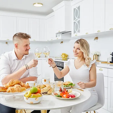 Szarka Downtown Villa *